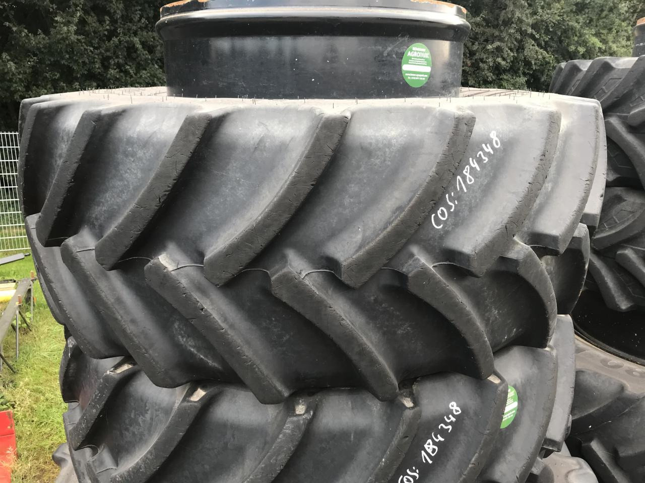 Mitas 600/65R34 - 타이어 농업용 기계 용 : 사진 1 Mitas 600/65R34 - 타이어 농업용 기계 용 : 사진 1