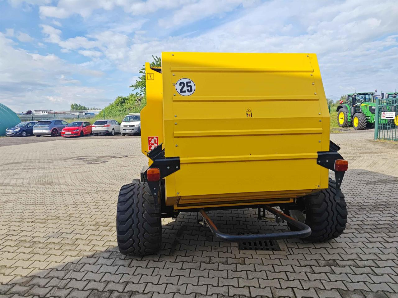 New Holland BR6090 - 원형 베일러 : 사진 4 New Holland BR6090 - 원형 베일러 : 사진 4