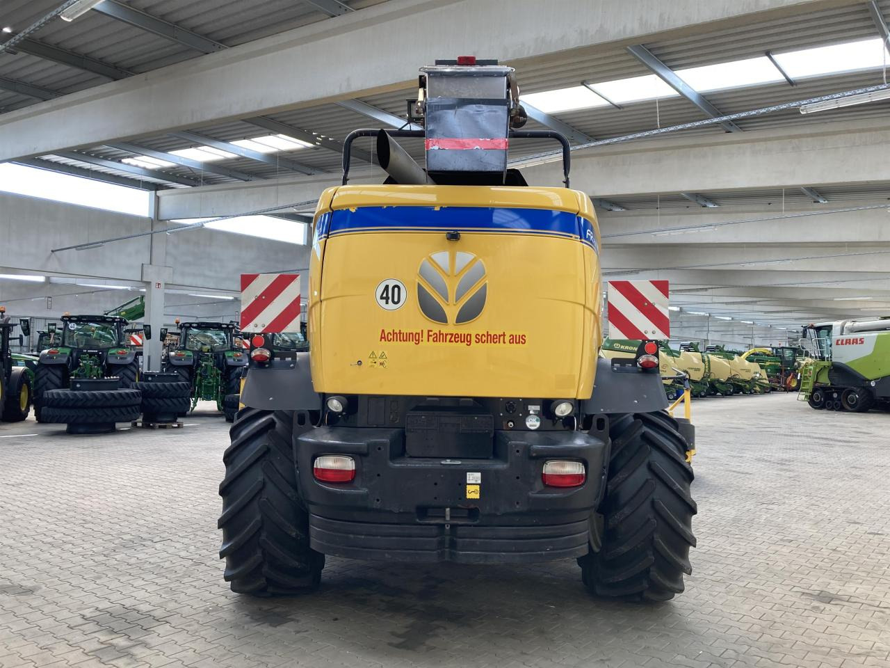 견인식 목초수확기 New Holland FR700 : 사진 13