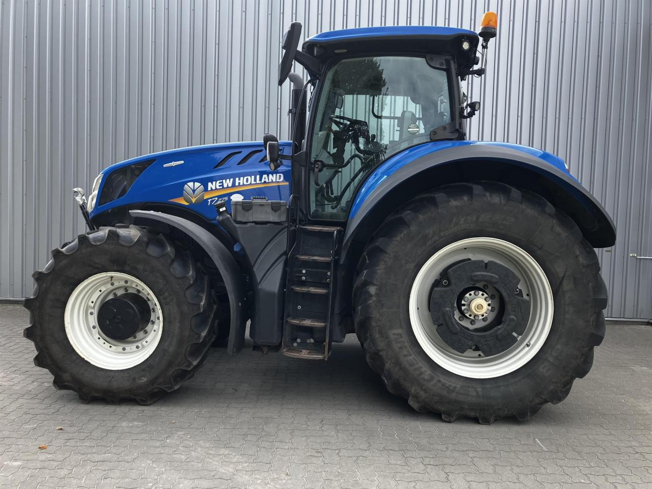 New Holland T7.275 - 장궤형 트랙터 : 사진 1 New Holland T7.275 - 장궤형 트랙터 : 사진 1