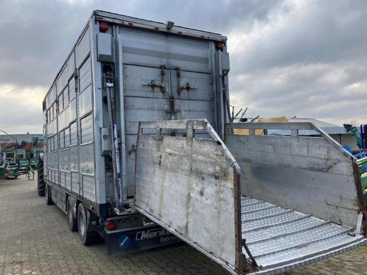 Pezzaioli 3-Stock - 농장 트레일러 : 사진 5 Pezzaioli 3-Stock - 농장 트레일러 : 사진 5