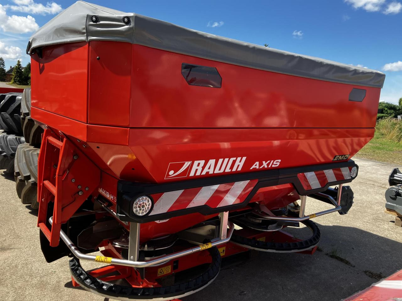 Rauch Axis H 50.2 EMC + W - 비료 스프레더 : 사진 1 Rauch Axis H 50.2 EMC + W - 비료 스프레더 : 사진 1