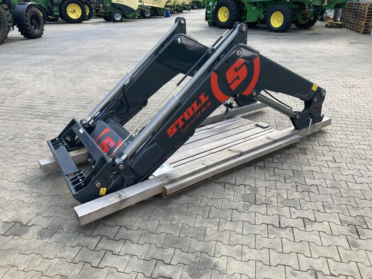 Stoll FZ 46-26.1 - 트랙터용 프론트 로더 : 사진 2 Stoll FZ 46-26.1 - 트랙터용 프론트 로더 : 사진 2
