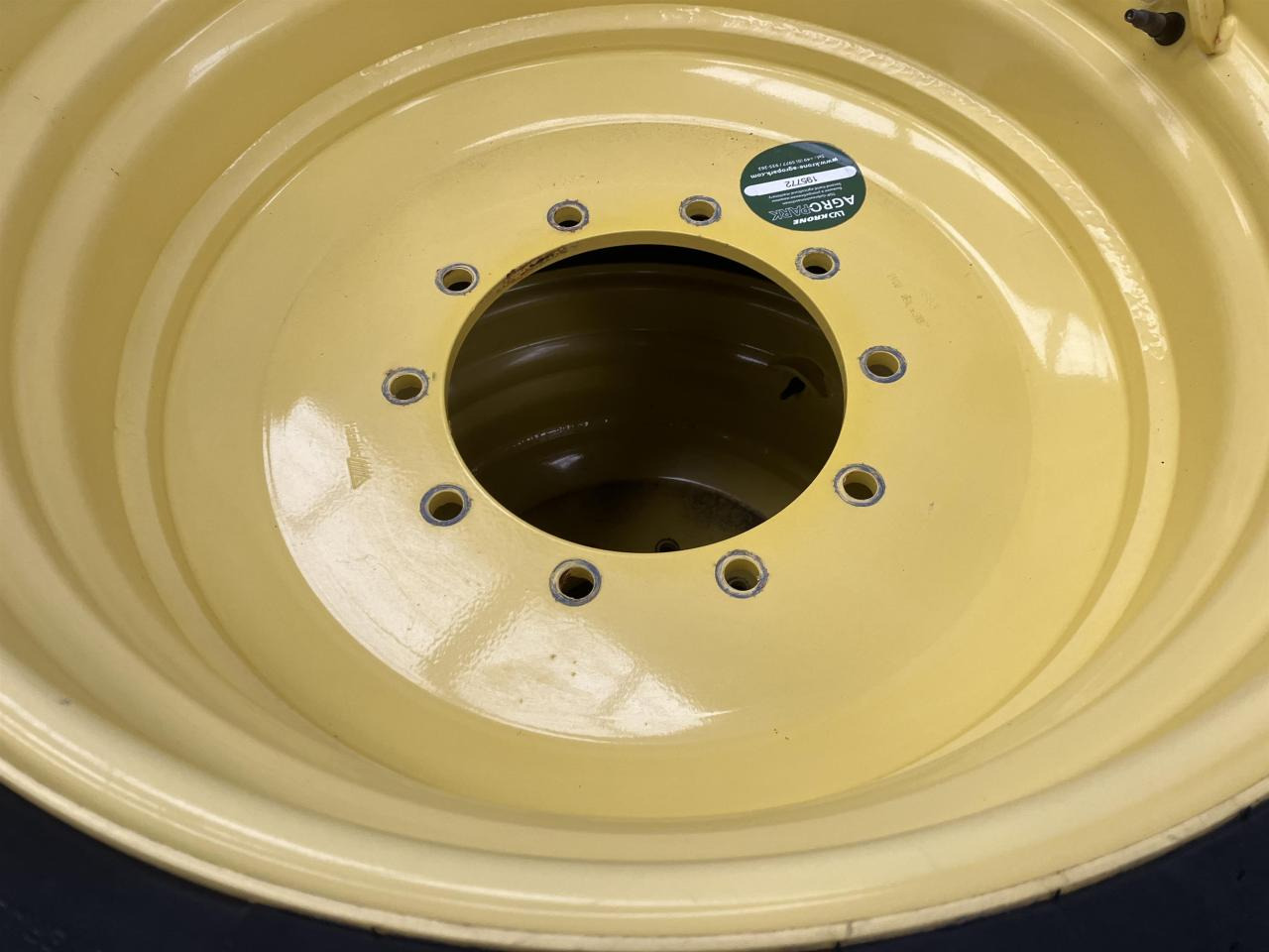 Trelleborg 600/70R30 - 타이어 농업용 기계 용 : 사진 3 Trelleborg 600/70R30 - 타이어 농업용 기계 용 : 사진 3