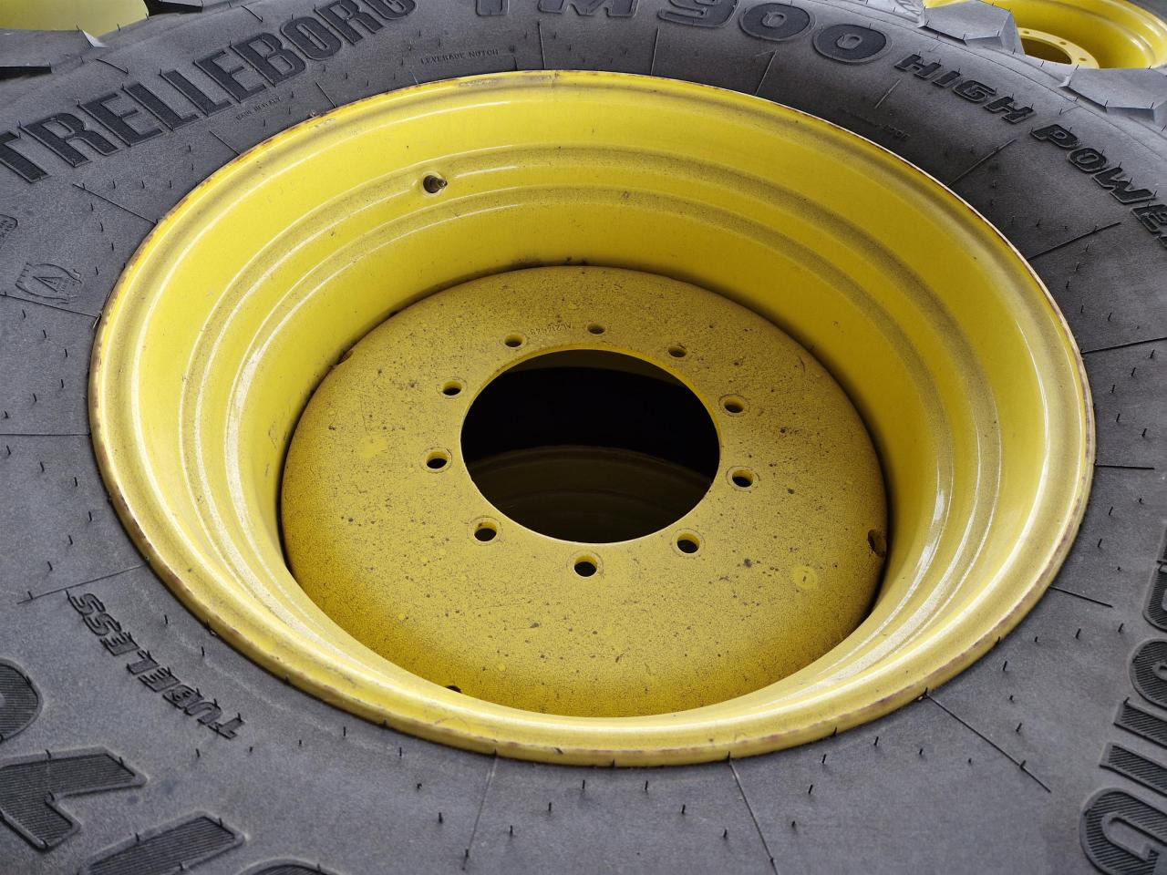 Trelleborg 600/70R30 - 타이어 농업용 기계 용 : 사진 4 Trelleborg 600/70R30 - 타이어 농업용 기계 용 : 사진 4
