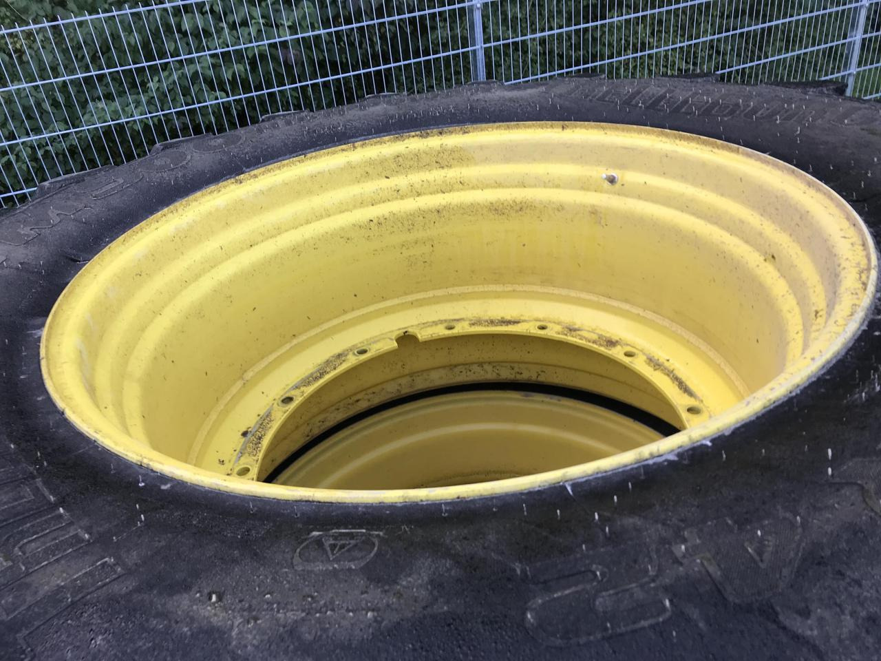 Trelleborg 710/75R42 - 타이어 농업용 기계 용 : 사진 2 Trelleborg 710/75R42 - 타이어 농업용 기계 용 : 사진 2