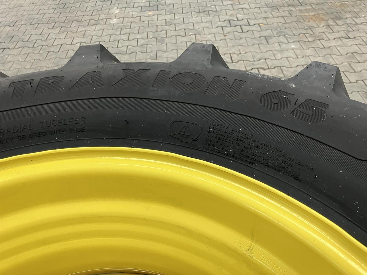 Vredestein 540/65R30 - 타이어 농업용 기계 용 : 사진 5 Vredestein 540/65R30 - 타이어 농업용 기계 용 : 사진 5