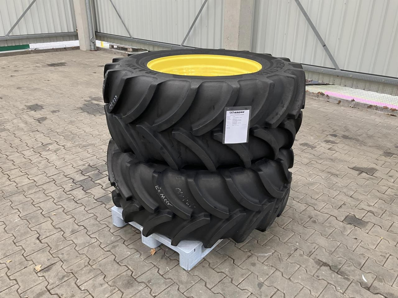 Vredestein 540/65R30 - 타이어 농업용 기계 용 : 사진 1 Vredestein 540/65R30 - 타이어 농업용 기계 용 : 사진 1