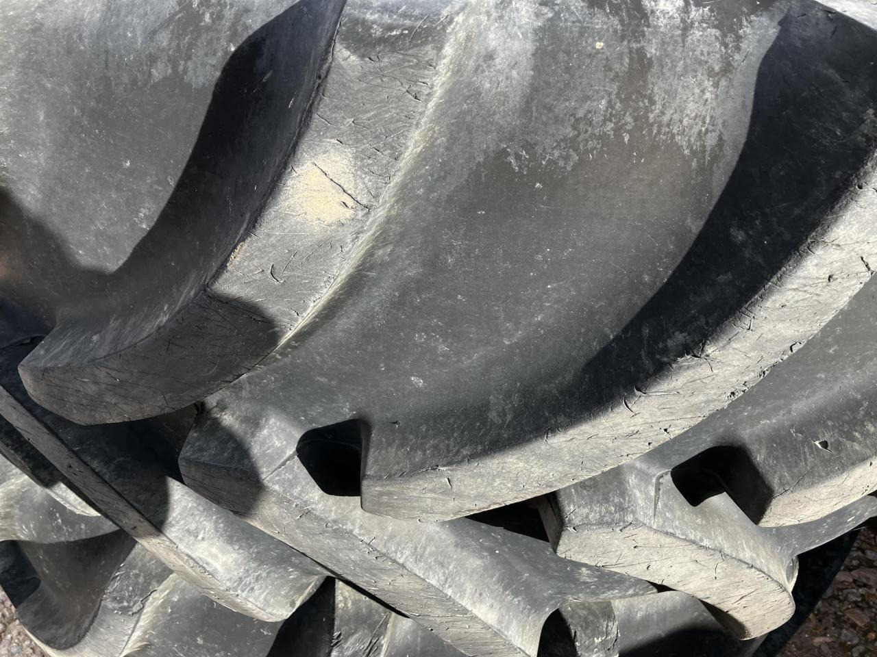 Vredestein 600/70R30 - 타이어 농업용 기계 용 : 사진 3 Vredestein 600/70R30 - 타이어 농업용 기계 용 : 사진 3