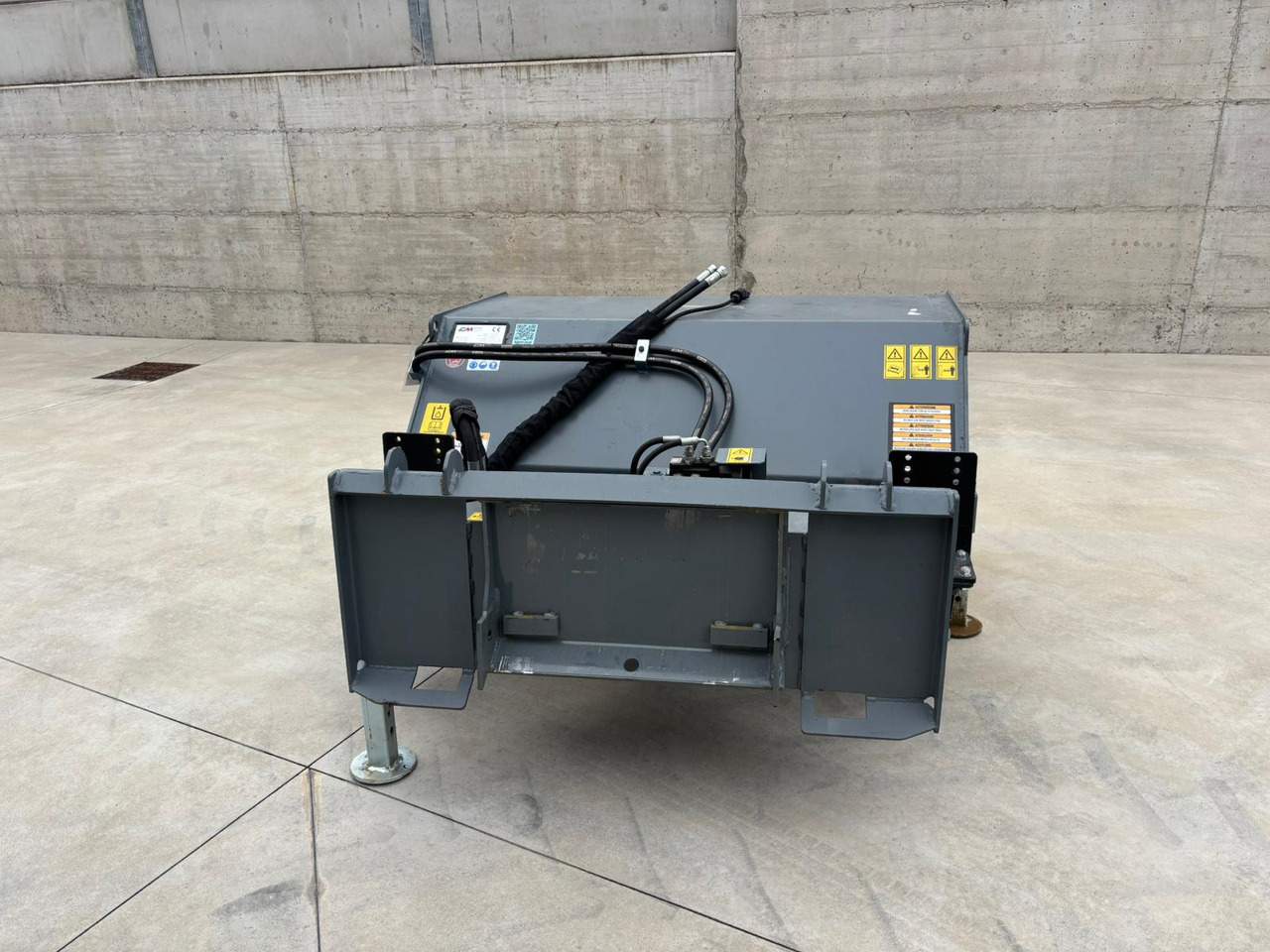 CM Angle sweeper CSA 125 - 빗자루 제설차량 용 : 사진 5 CM Angle sweeper CSA 125 - 빗자루 제설차량 용 : 사진 5