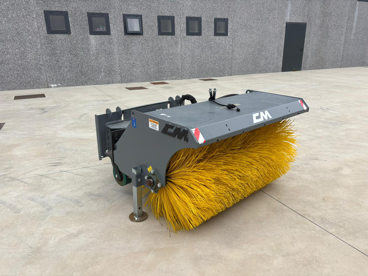 CM Angle sweeper CSA 125 - 빗자루 제설차량 용 : 사진 4 CM Angle sweeper CSA 125 - 빗자루 제설차량 용 : 사진 4