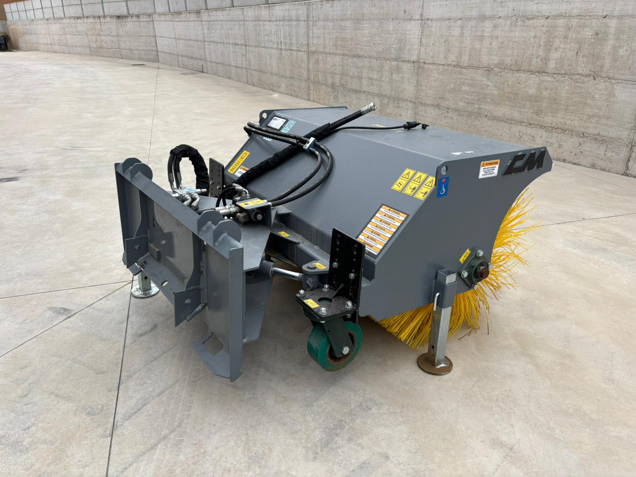 CM Angle sweeper CSA 125 - 빗자루 제설차량 용 : 사진 2 CM Angle sweeper CSA 125 - 빗자루 제설차량 용 : 사진 2