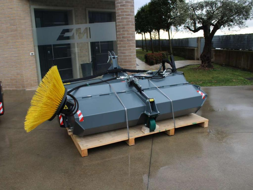 CM Crusher CBS 150 Sweeping Bucket - 빗자루 스키드 스티어 로더 용 : 사진 1 CM Crusher CBS 150 Sweeping Bucket - 빗자루 스키드 스티어 로더 용 : 사진 1