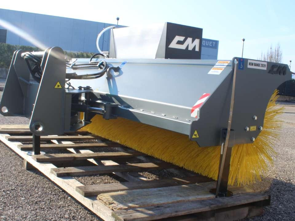 CM Crusher CSA 225 Angle Sweeper - 빗자루 스키드 스티어 로더 용 : 사진 2 CM Crusher CSA 225 Angle Sweeper - 빗자루 스키드 스티어 로더 용 : 사진 2