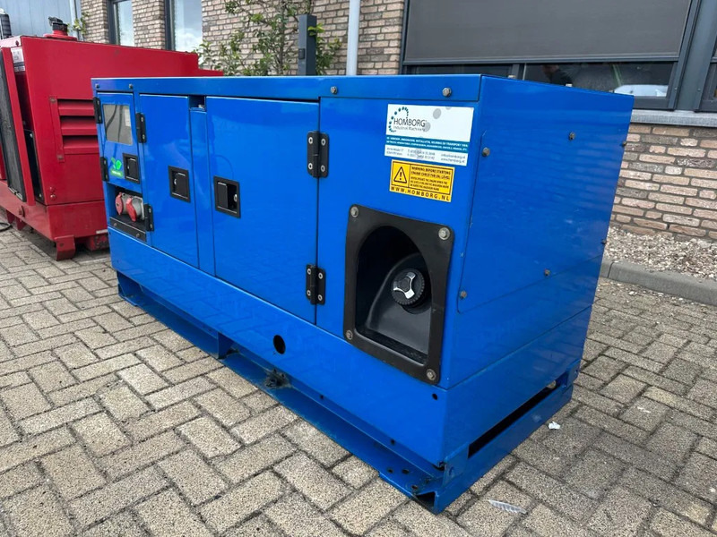 Atlas-Copco QAS 14 Yanmar Stamford 15 kVA Silent generatorset - 발전기 세트 : 사진 4 Atlas-Copco QAS 14 Yanmar Stamford 15 kVA Silent generatorset - 발전기 세트 : 사진 4