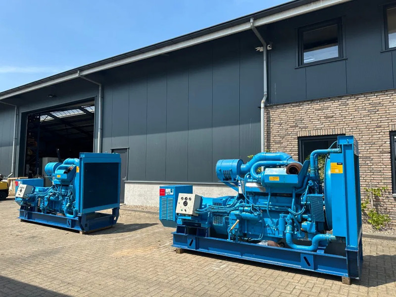 Cummins KTTA 19 G Radiateur Koeler Radiator 700 PK - 엔진 자재 취급 장비 용 : 사진 4 Cummins KTTA 19 G Radiateur Koeler Radiator 700 PK - 엔진 자재 취급 장비 용 : 사진 4