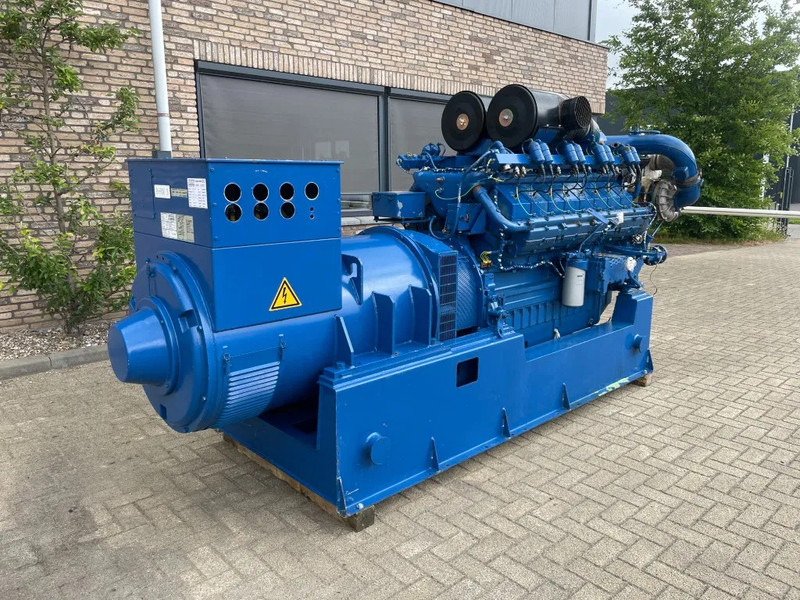Deutz TBG 616 V16K Gasset 800 / 1110 kVA Stamford generatorset - 발전기 세트 : 사진 3 Deutz TBG 616 V16K Gasset 800 / 1110 kVA Stamford generatorset - 발전기 세트 : 사진 3
