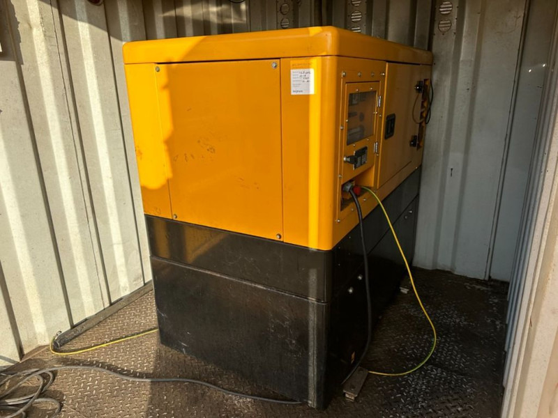 Himoinsa Lombardini LDW 1003 Mecc Alte Spa 9 kVA Supersilent generatorset in 8 ft container - 발전기 세트 : 사진 4 Himoinsa Lombardini LDW 1003 Mecc Alte Spa 9 kVA Supersilent generatorset in 8 ft container - 발전기 세트 : 사진 4