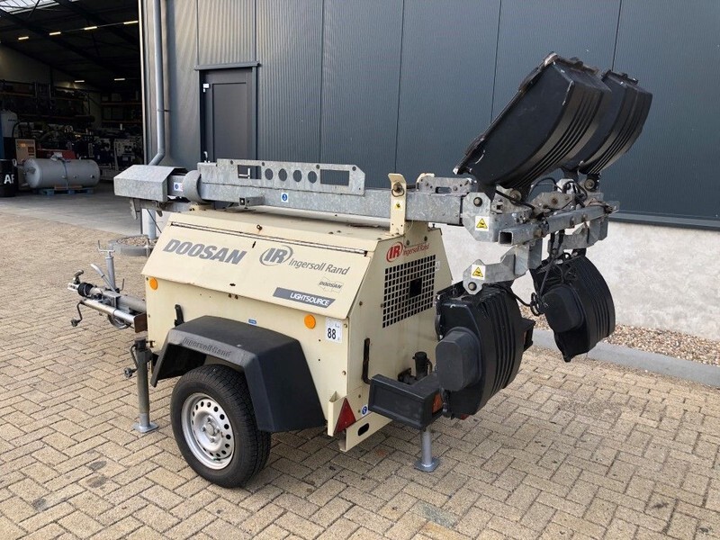 Ingersoll Rand Kubota LT6K 9 meter light tower generator - 조명 타워 : 사진 4 Ingersoll Rand Kubota LT6K 9 meter light tower generator - 조명 타워 : 사진 4