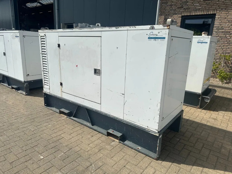 Iveco FPT NEF45 SM1A.A004 Stamford 60 kVA Silent Rental generatorset - 발전기 세트 : 사진 5 Iveco FPT NEF45 SM1A.A004 Stamford 60 kVA Silent Rental generatorset - 발전기 세트 : 사진 5