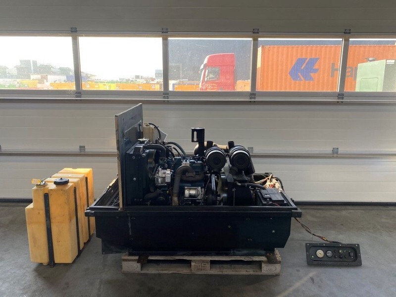 Kubota Sullair 15.5 kW 7 bar 2000 L / min Diesel Schroefcompressor - 공기 압축기 : 사진 1 Kubota Sullair 15.5 kW 7 bar 2000 L / min Diesel Schroefcompressor - 공기 압축기 : 사진 1