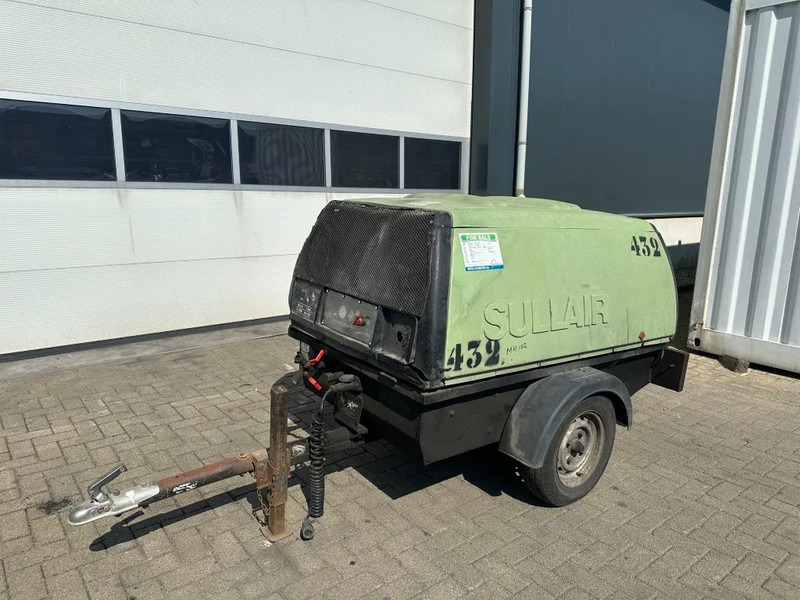 Kubota V2203 Sullair K65 Mobiele Diesel Compressor 3.7 m3 / min 30 kW 7 Bar - 공기 압축기 : 사진 2 Kubota V2203 Sullair K65 Mobiele Diesel Compressor 3.7 m3 / min 30 kW 7 Bar - 공기 압축기 : 사진 2