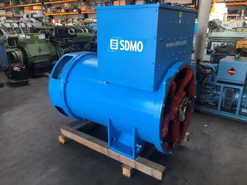 Leroy Somer SDMO 1880 kVA generatordeel SDMO 1880 kVA generatordeel op frame - 발전기 세트 : 사진 5 Leroy Somer SDMO 1880 kVA generatordeel SDMO 1880 kVA generatordeel op frame - 발전기 세트 : 사진 5
