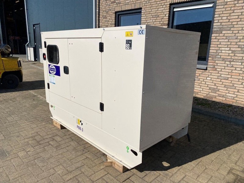 Perkins 1104A-44T FG Wilson 88 kVA Supersilent generatorset New ! - 발전기 세트 : 사진 3 Perkins 1104A-44T FG Wilson 88 kVA Supersilent generatorset New ! - 발전기 세트 : 사진 3