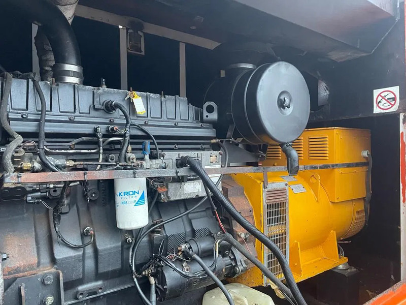 Perkins 1300 Serie Mecc Alte Spa 225 kVA Silent generatorset - 발전기 세트 : 사진 5 Perkins 1300 Serie Mecc Alte Spa 225 kVA Silent generatorset - 발전기 세트 : 사진 5