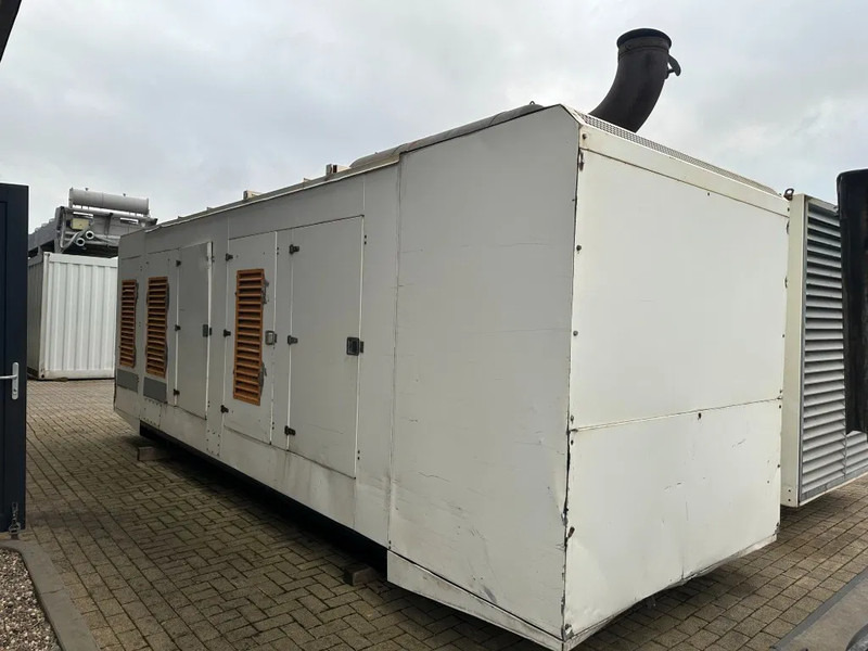 Perkins 4006-23TAG3A Stamford 900 kVA Silent generatorset - 발전기 세트 : 사진 5 Perkins 4006-23TAG3A Stamford 900 kVA Silent generatorset - 발전기 세트 : 사진 5