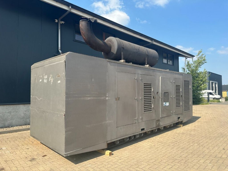 Perkins 4006-23TAG3A Stamford 900 kVA Silent generatorset - 발전기 세트 : 사진 4 Perkins 4006-23TAG3A Stamford 900 kVA Silent generatorset - 발전기 세트 : 사진 4