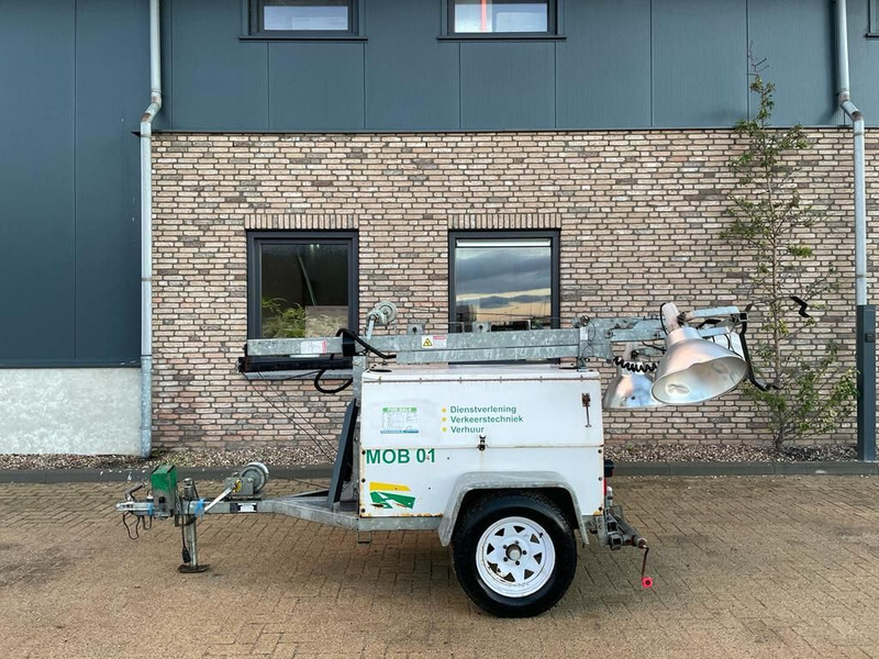 Perkins Mecc Alte Spa 5 kVA Mobiele Lichtmast Aggregaat Light Tower - 조명 타워 : 사진 1 Perkins Mecc Alte Spa 5 kVA Mobiele Lichtmast Aggregaat Light Tower - 조명 타워 : 사진 1
