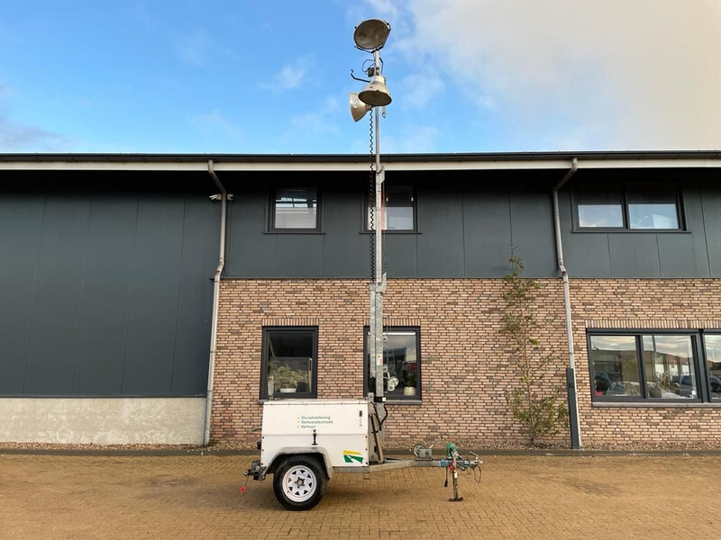 Perkins Mecc Alte Spa 5 kVA Mobiele Lichtmast Aggregaat Light Tower - 조명 타워 : 사진 2 Perkins Mecc Alte Spa 5 kVA Mobiele Lichtmast Aggregaat Light Tower - 조명 타워 : 사진 2