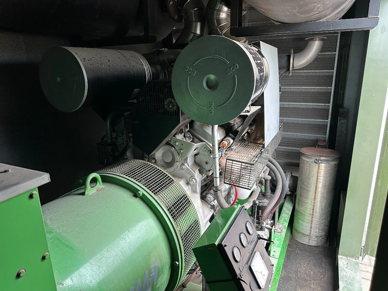 SDMO Detroit Leroy Somer 800 kVA Silent generatorset in 20 ft container 1639 hours ! - 발전기 세트 : 사진 4 SDMO Detroit Leroy Somer 800 kVA Silent generatorset in 20 ft container 1639 hours ! - 발전기 세트 : 사진 4