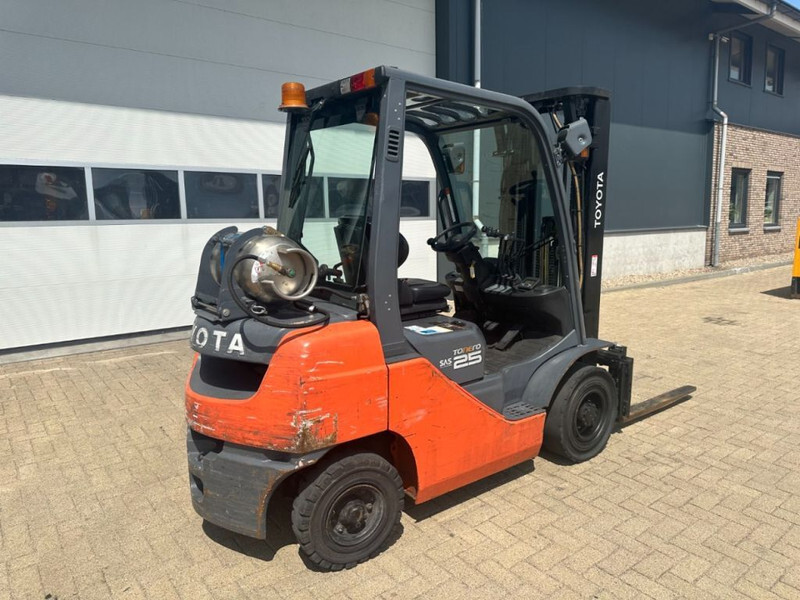 Toyota 2.5 ton Tonero 25 Triplex Freelift Sideshift LPG Heftruck - LPG 지게차 : 사진 5 Toyota 2.5 ton Tonero 25 Triplex Freelift Sideshift LPG Heftruck - LPG 지게차 : 사진 5