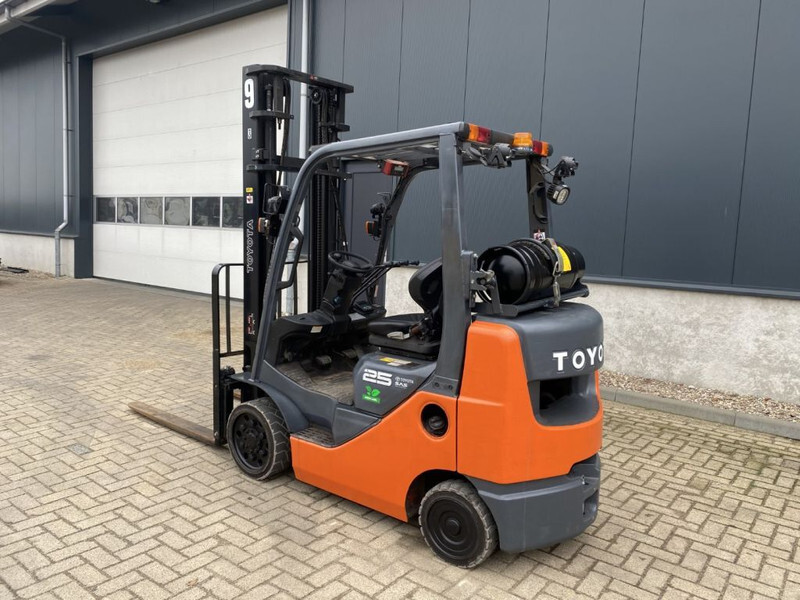 Toyota 8FGCU25 2.5 ton Duplex Sideshift LPG Heftruck - LPG 지게차 : 사진 2 Toyota 8FGCU25 2.5 ton Duplex Sideshift LPG Heftruck - LPG 지게차 : 사진 2