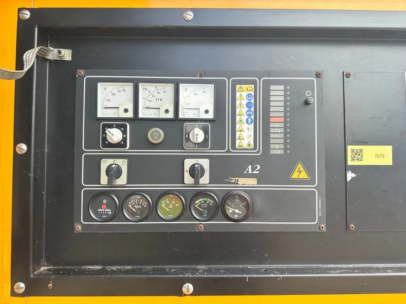 Volvo TWD 1210 G SDMO Leroy Somer 300 kVA Silent generatorset - 발전기 세트 : 사진 4 Volvo TWD 1210 G SDMO Leroy Somer 300 kVA Silent generatorset - 발전기 세트 : 사진 4