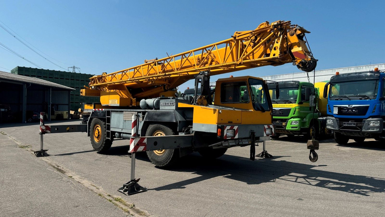 Liebherr LTM 1025 Mobilkran 40m Doppelklappspitze - 크레인 트럭 : 사진 1 Liebherr LTM 1025 Mobilkran 40m Doppelklappspitze - 크레인 트럭 : 사진 1