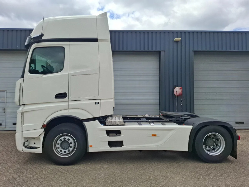 Mercedes-Benz Actros 1845 GIGASPACE more pcs in stock - 트랙터 유닛 : 사진 4 Mercedes-Benz Actros 1845 GIGASPACE more pcs in stock - 트랙터 유닛 : 사진 4