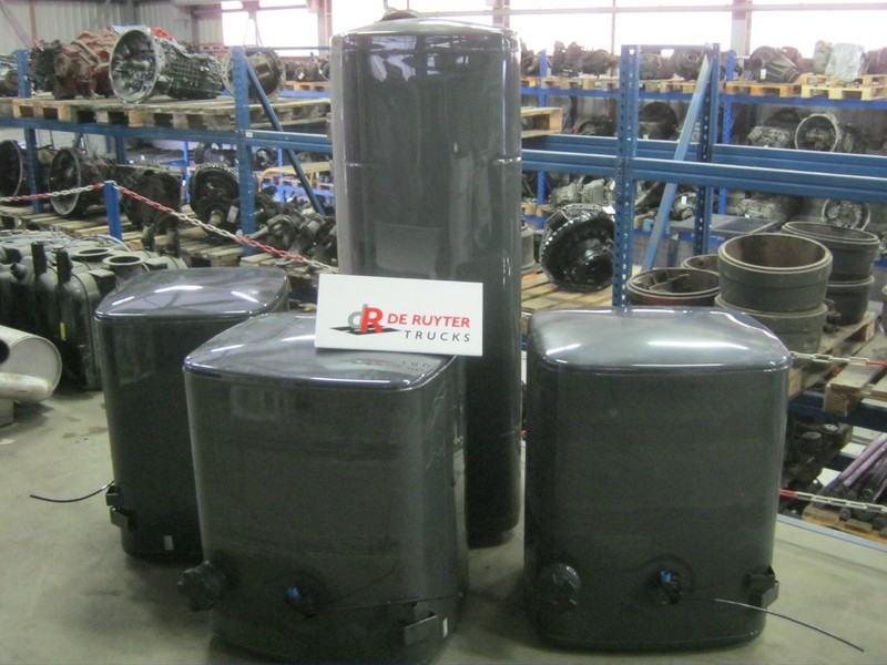 DAF Brandstoftanks voor CF en XF (staal) - 연료 탱크 트럭 용 : 사진 2 DAF Brandstoftanks voor CF en XF (staal) - 연료 탱크 트럭 용 : 사진 2