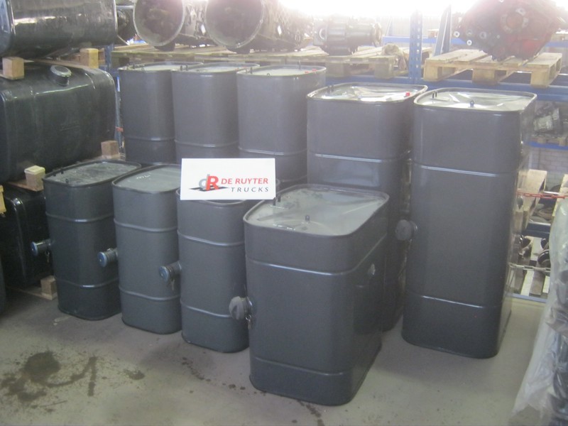 DAF Brandstoftanks voor LF - 연료 탱크 트럭 용 : 사진 1 DAF Brandstoftanks voor LF - 연료 탱크 트럭 용 : 사진 1