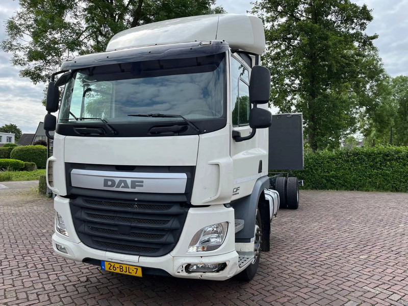 DAF CF 260 CF 260 FA CHASSIS CABINE EURO 6 - 캡 새시 트럭 : 사진 2 DAF CF 260 CF 260 FA CHASSIS CABINE EURO 6 - 캡 새시 트럭 : 사진 2