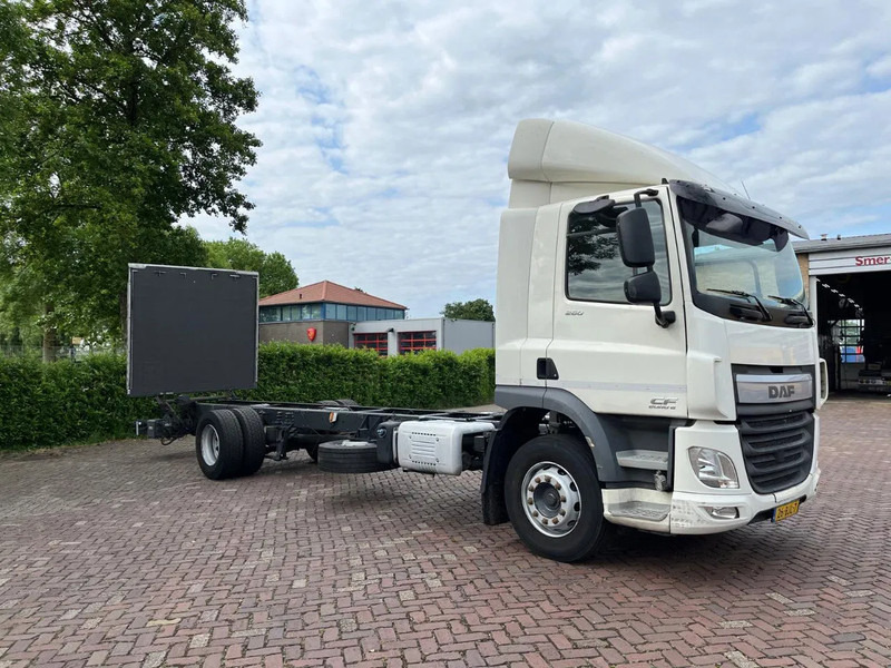 DAF CF 260 CF 260 FA CHASSIS CABINE EURO 6 - 캡 새시 트럭 : 사진 5 DAF CF 260 CF 260 FA CHASSIS CABINE EURO 6 - 캡 새시 트럭 : 사진 5