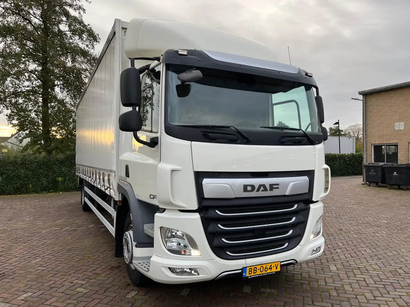 DAF CF 320 FA - 커튼사이더 트럭 : 사진 4 DAF CF 320 FA - 커튼사이더 트럭 : 사진 4