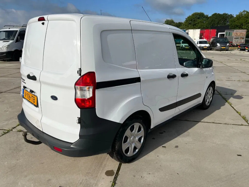 Ford Transit Courier 1.5 EURO 6 - 소형 밴 : 사진 4 Ford Transit Courier 1.5 EURO 6 - 소형 밴 : 사진 4