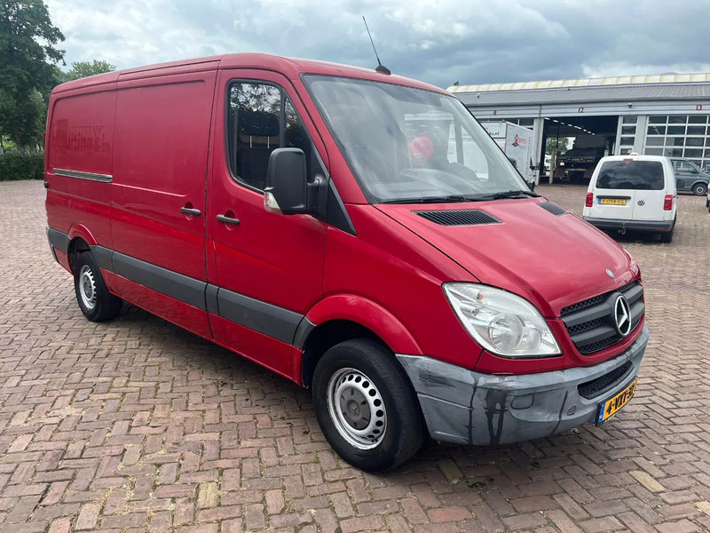 Mercedes-Benz Sprinter 313 L2H1 - 패널 밴 : 사진 1 Mercedes-Benz Sprinter 313 L2H1 - 패널 밴 : 사진 1