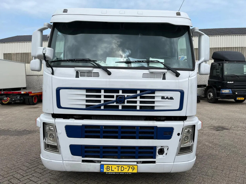 Volvo FM 9 Motor defect (loopt wel, waarschijnlijk kleppentrein beschadigd) - 트랙터 유닛 : 사진 3 Volvo FM 9 Motor defect (loopt wel, waarschijnlijk kleppentrein beschadigd) - 트랙터 유닛 : 사진 3