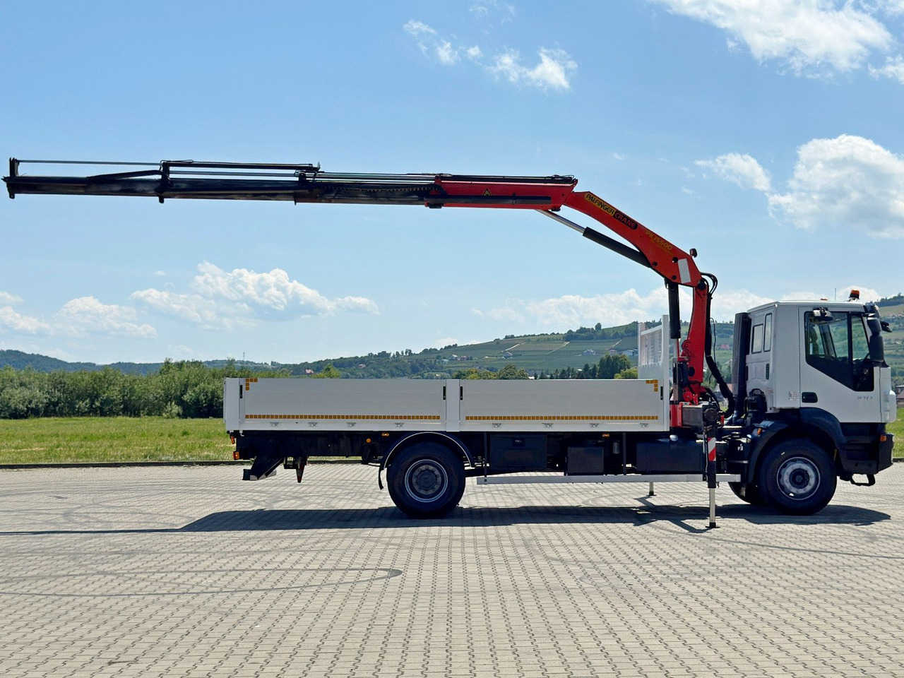 Iveco TRAKKER 310* PRITSCHE 6,00 m * PK 15500 * TOP - 크레인 트럭 : 사진 5 Iveco TRAKKER 310* PRITSCHE 6,00 m * PK 15500 * TOP - 크레인 트럭 : 사진 5