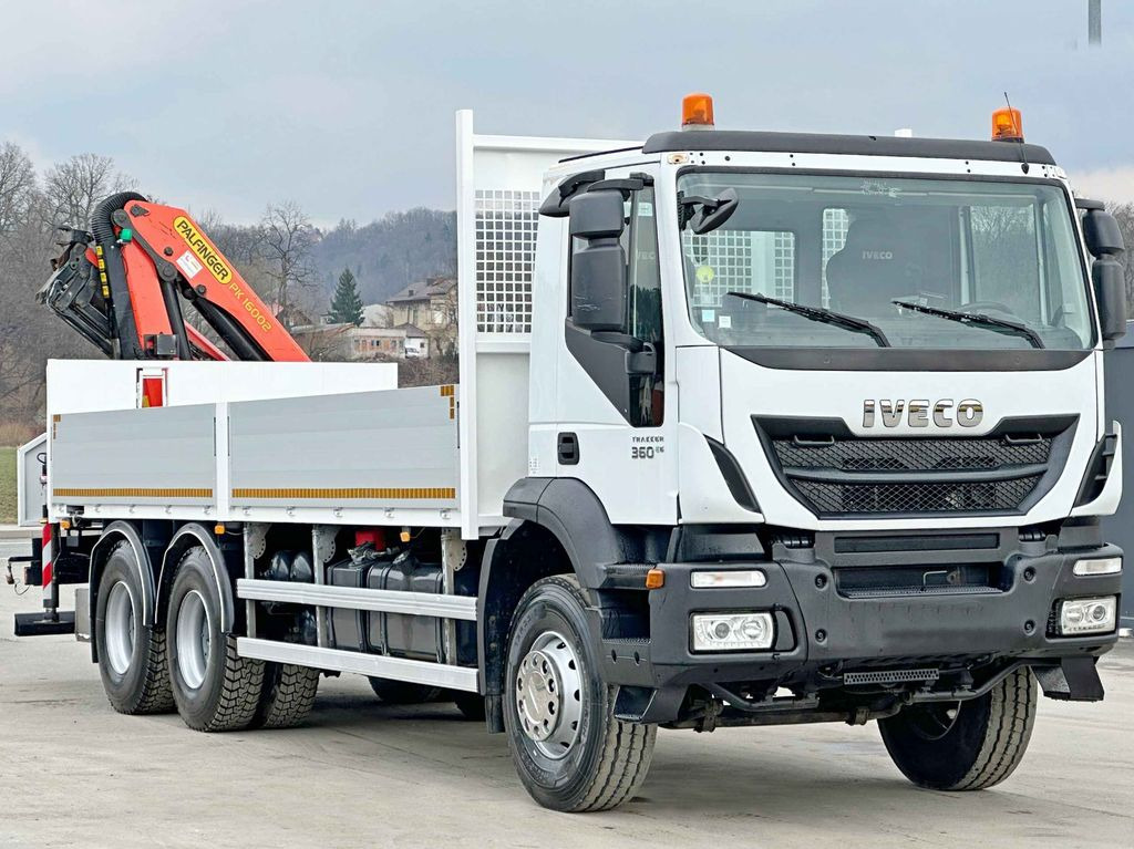 Iveco TRAKKER 360 * PRITSCHE 6,80* PK 16002 B+FUNK*6x4 - 크레인 트럭, 드롭사이드/ 플랫베드 트럭 : 사진 3 Iveco TRAKKER 360 * PRITSCHE 6,80* PK 16002 B+FUNK*6x4 - 크레인 트럭, 드롭사이드/ 플랫베드 트럭 : 사진 3