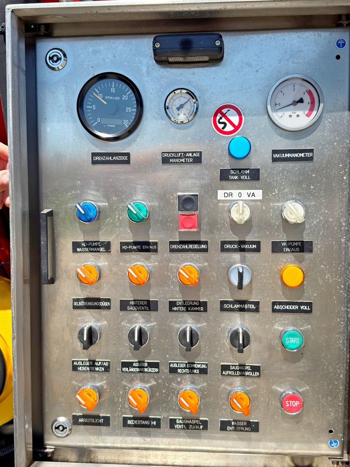 리스 MAN TGA 26.360 * Saug und Spülwagen/CAPPELLOTTO+FUNK MAN TGA 26.360 * Saug und Spülwagen/CAPPELLOTTO+FUNK : 사진 13 리스 MAN TGA 26.360 * Saug und Spülwagen/CAPPELLOTTO+FUNK MAN TGA 26.360 * Saug und Spülwagen/CAPPELLOTTO+FUNK : 사진 13